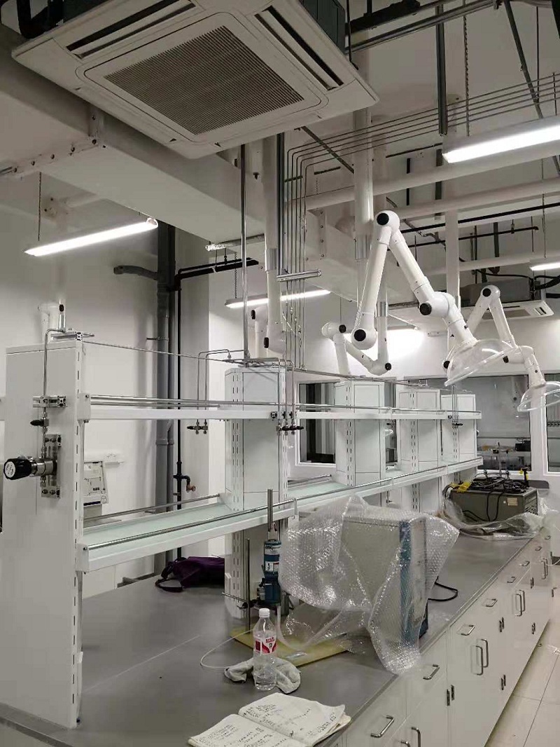 清華大學(xué)鹽城環境(jing)工程技術(shu)研發中心(xin)實驗室氣(qi)路工程案(àn)例